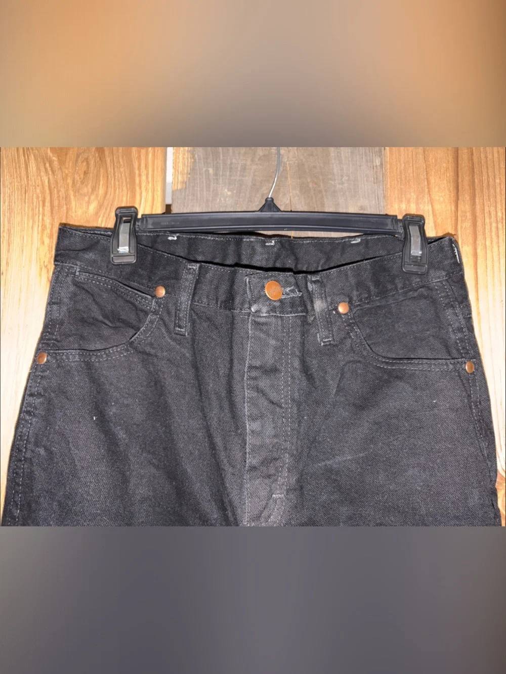 Wrangler 32/32 Black Straight Leg Jeans